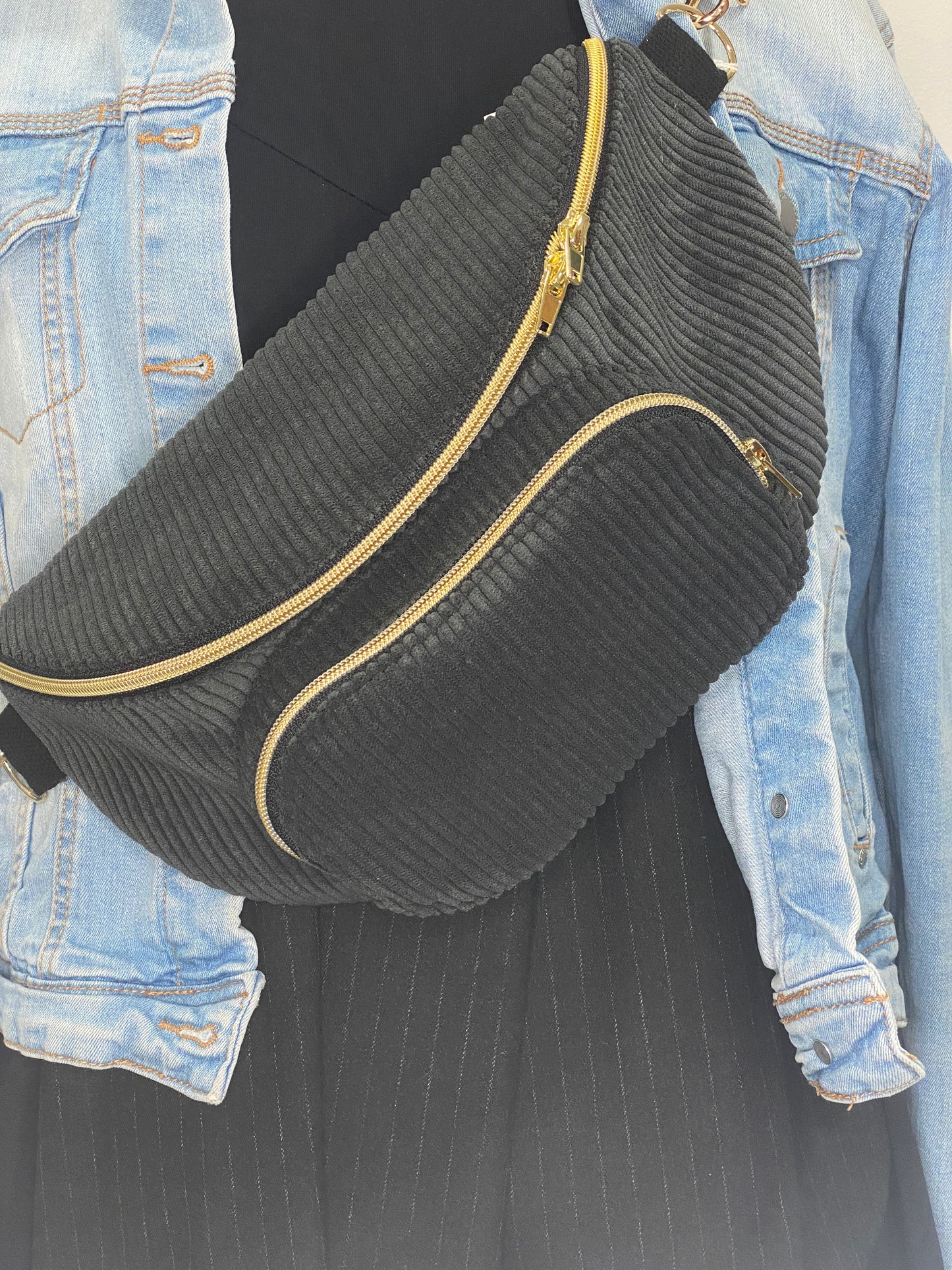 Sac banane avec poche avant