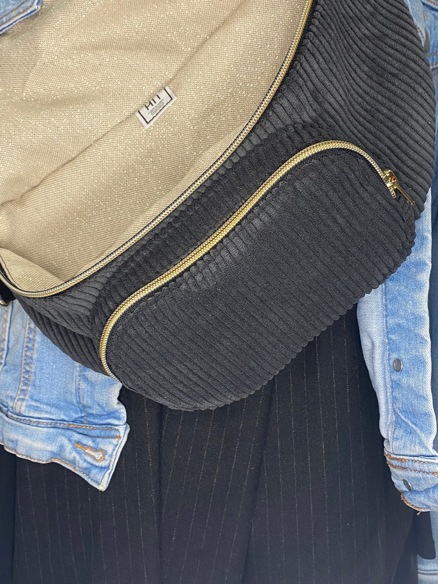 Sac banane avec poche avant