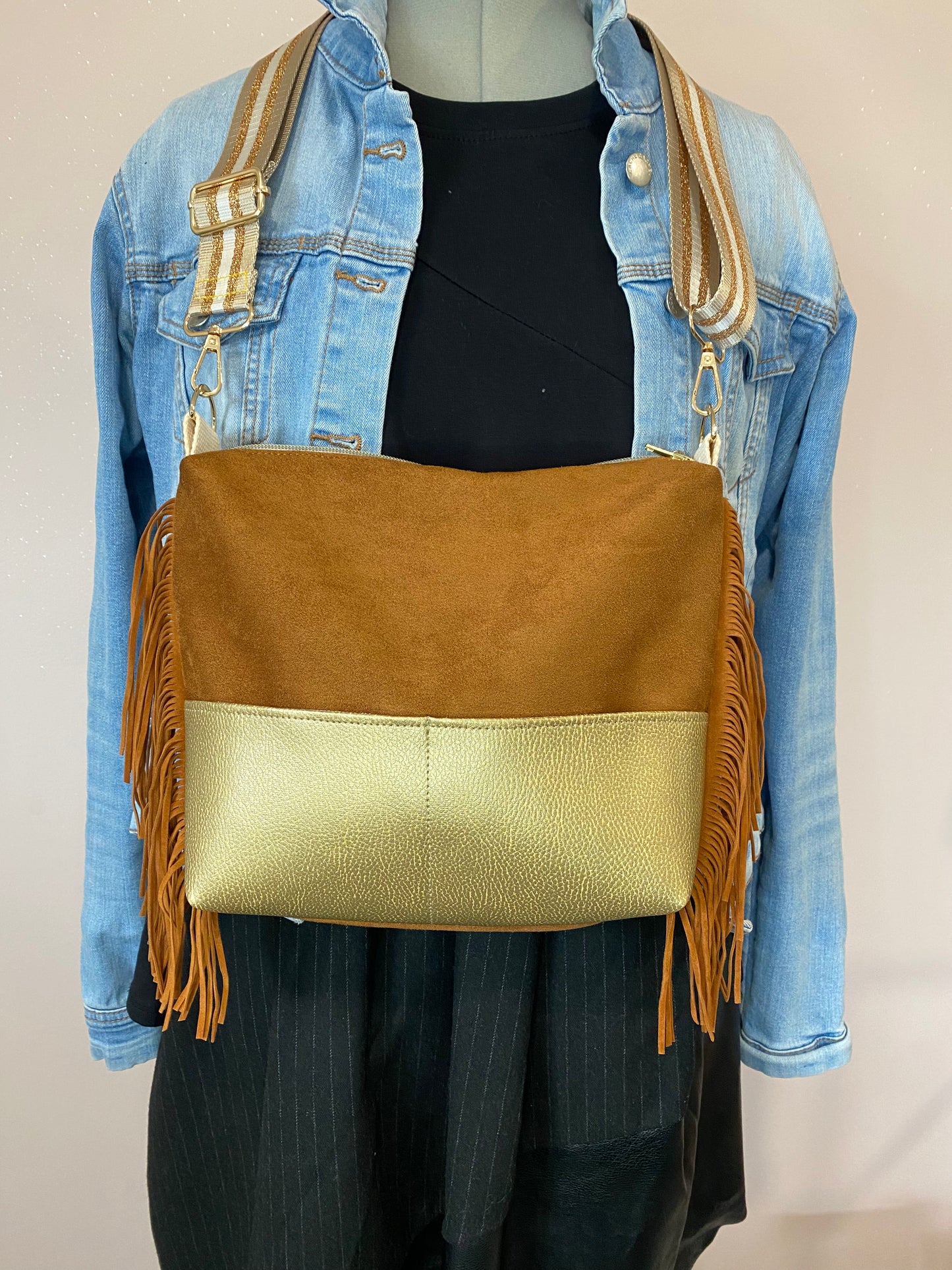 Sac à main bandoulière avec franges